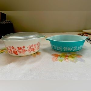 Pyrex Butterprint and Gooseberry Cassaroles